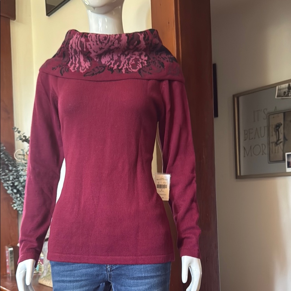 NWT northern reflections size small Women's Burgundy Sweater with Floral Collar